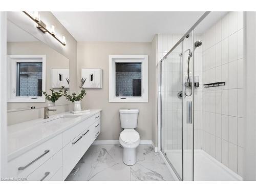 72 Harts Lane W, Guelph, ON - Indoor Photo Showing Bathroom