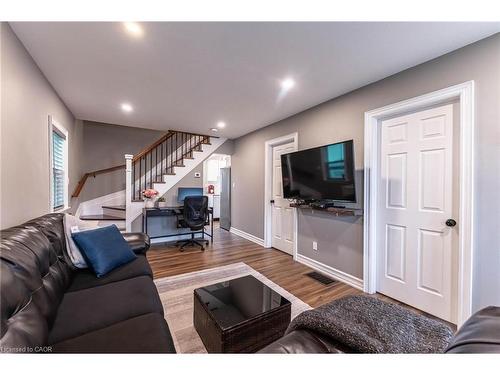 140 Royal Avenue, Hamilton, ON - Indoor Photo Showing Other Room