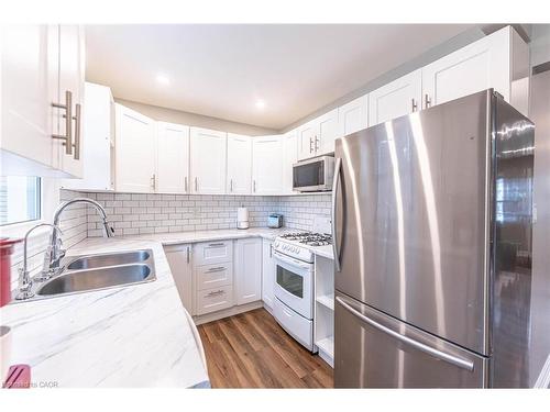 140 Royal Avenue, Hamilton, ON - Indoor Photo Showing Kitchen With Double Sink With Upgraded Kitchen