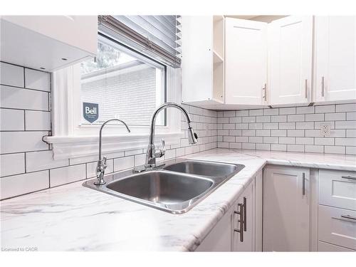 140 Royal Avenue, Hamilton, ON - Indoor Photo Showing Kitchen With Double Sink With Upgraded Kitchen