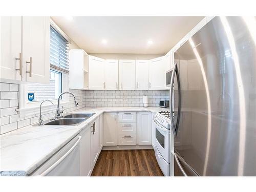 140 Royal Avenue, Hamilton, ON - Indoor Photo Showing Kitchen With Double Sink With Upgraded Kitchen