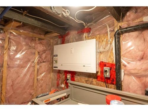 140 Royal Avenue, Hamilton, ON - Indoor Photo Showing Basement