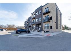 20-600 Victoria Street S Kitchener, ON N2M 0C3