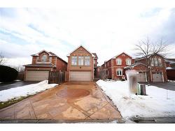 42 Ripley Crescent  Brampton, ON L6Y 5C4