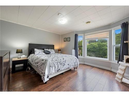 17 Bertha Street, Simcoe, ON - Indoor Photo Showing Bedroom