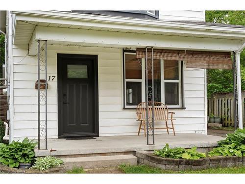 17 Bertha Street, Simcoe, ON - Outdoor