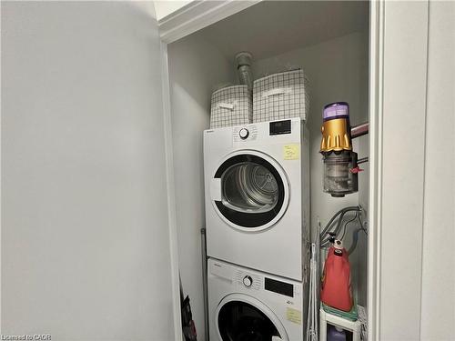 1114-15 Wellington Street S, Kitchener, ON - Indoor Photo Showing Laundry Room