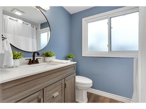 34 Rosebank Crescent, Kitchener, ON - Indoor Photo Showing Bathroom