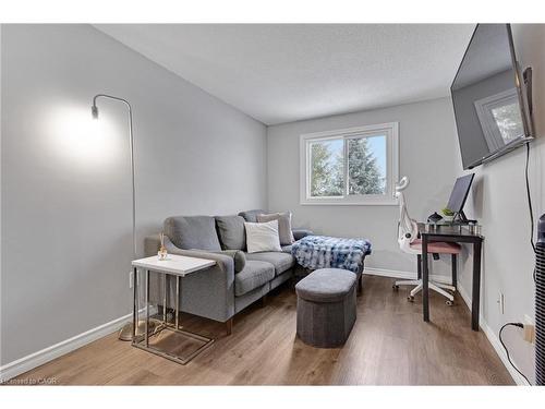 34 Rosebank Crescent, Kitchener, ON - Indoor