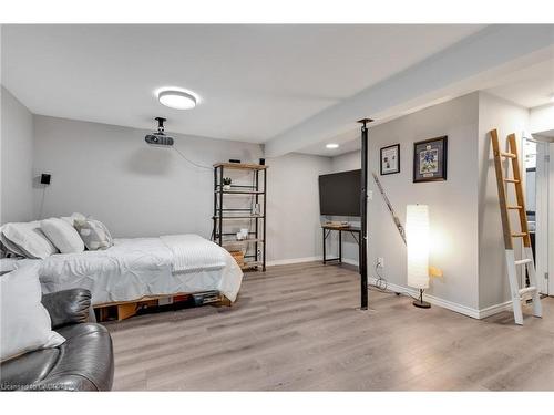 34 Rosebank Crescent, Kitchener, ON - Indoor Photo Showing Bedroom