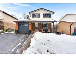 34 Rosebank Crescent  Kitchener, ON N2E 2R4