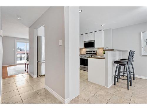 34 Rosebank Crescent, Kitchener, ON - Indoor Photo Showing Kitchen