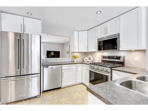 34 Rosebank Crescent, Kitchener, ON - Indoor Photo Showing Kitchen With Double Sink With Upgraded Kitchen