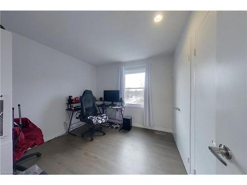 2-17 Gibson Drive, Kitchener, ON - Indoor