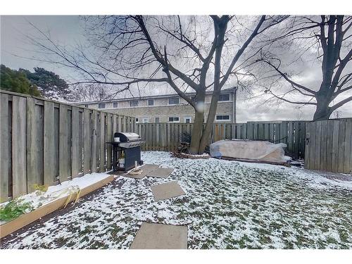 2-17 Gibson Drive, Kitchener, ON - Outdoor