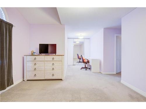 524 Windflower Crescent, Kitchener, ON - Indoor Photo Showing Other Room