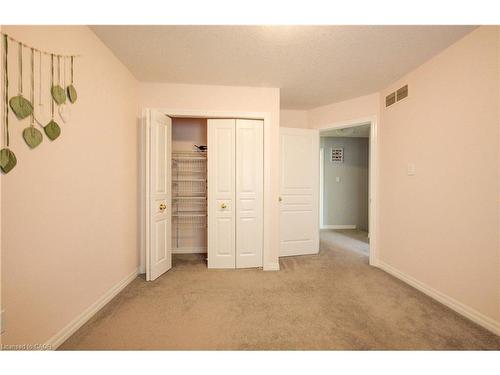 524 Windflower Crescent, Kitchener, ON - Indoor