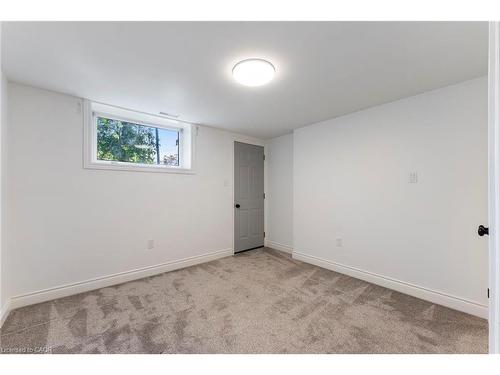 103 Wise Crescent, Hamilton, ON - Indoor Photo Showing Other Room