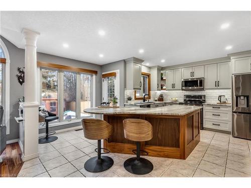 113 Deer Ridge Drive, Kitchener, ON - Indoor Photo Showing Kitchen With Upgraded Kitchen