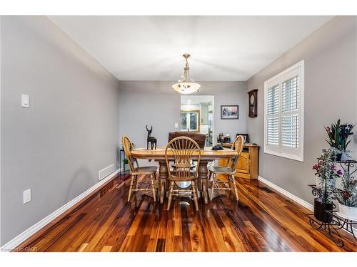 113 Deer Ridge Drive, Kitchener, ON - Indoor Photo Showing Dining Room