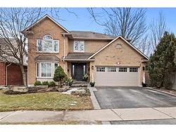 3182 Tania Crescent  Burlington, ON L7M 3M7