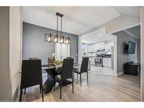 1326 Queenston Road, Cambridge, ON - Indoor Photo Showing Dining Room