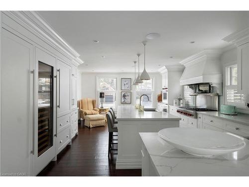 347 East Hart Crescent, Burlington, ON - Indoor