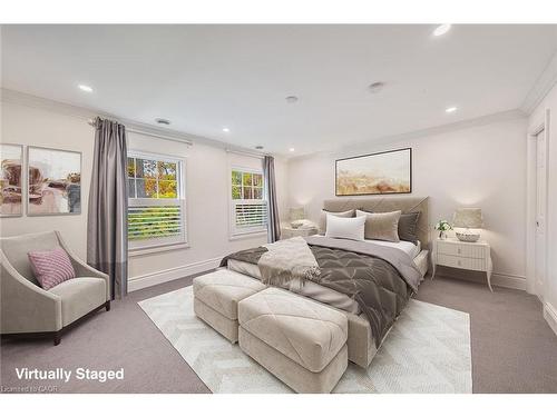 347 East Hart Crescent, Burlington, ON - Indoor Photo Showing Bedroom