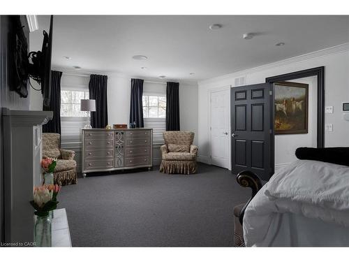 347 East Hart Crescent, Burlington, ON - Indoor