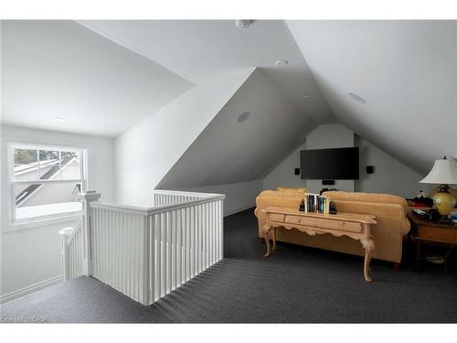 347 East Hart Crescent, Burlington, ON - Indoor