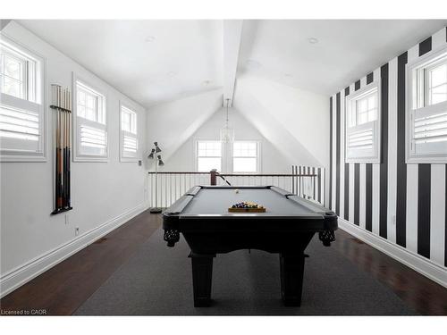 347 East Hart Crescent, Burlington, ON - Indoor Photo Showing Other Room