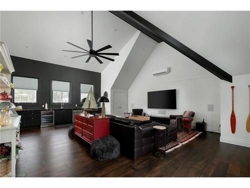 347 East Hart Crescent, Burlington, ON - Indoor Photo Showing Other Room