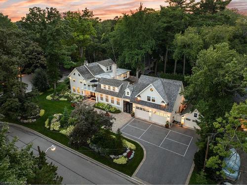 347 East Hart Crescent, Burlington, ON - Outdoor