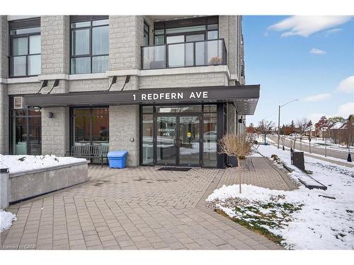 225-1 Redfern Avenue, Hamilton, ON - Outdoor