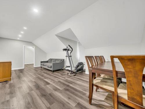 860 Vine Street, Cambridge, ON - Indoor