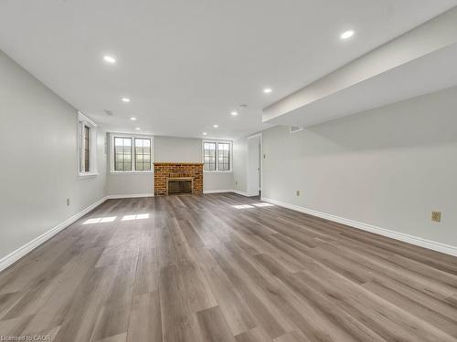 860 Vine Street, Cambridge, ON - Indoor