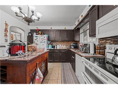 53 Bluerock Crescent, Cambridge, ON - Indoor Photo Showing Kitchen