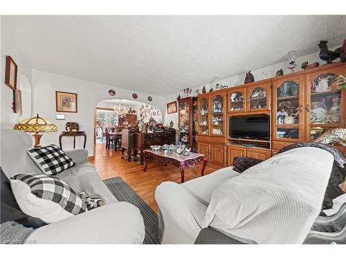 53 Bluerock Crescent, Cambridge, ON - Indoor Photo Showing Other Room