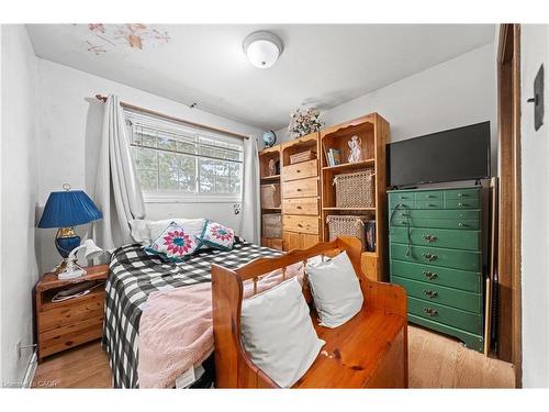 53 Bluerock Crescent, Cambridge, ON - Indoor Photo Showing Bedroom