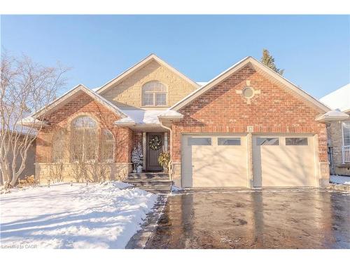 17 Krieghoff Drive, Hamilton, ON 