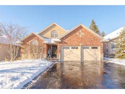 17 Krieghoff Drive  Hamilton, ON L9B 2L4