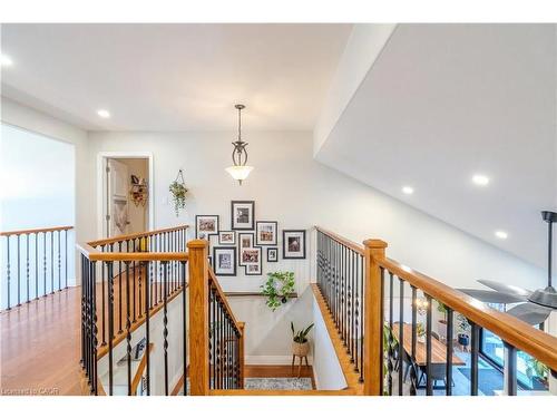 17 Krieghoff Drive, Hamilton, ON 