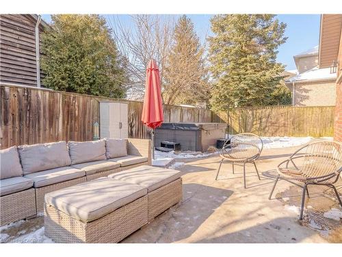 17 Krieghoff Drive, Hamilton, ON 