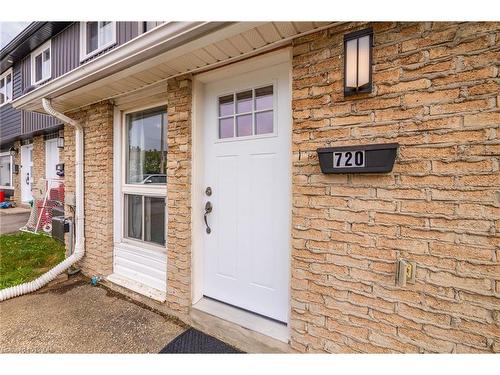 720 Parkview Crescent, Cambridge, ON - Outdoor