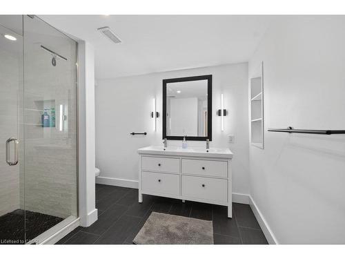 Lower Lvl-1326 Butter Road W, Hamilton, ON - Indoor Photo Showing Bathroom