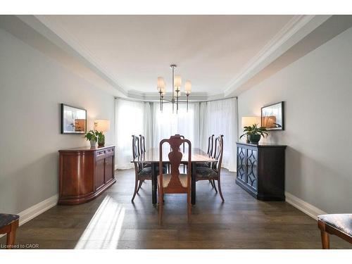 4166 Susan Court, Burlington, ON - Indoor Photo Showing Dining Room