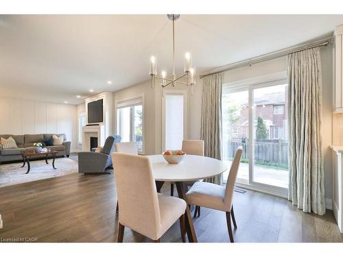 4166 Susan Court, Burlington, ON - Indoor Photo Showing Dining Room