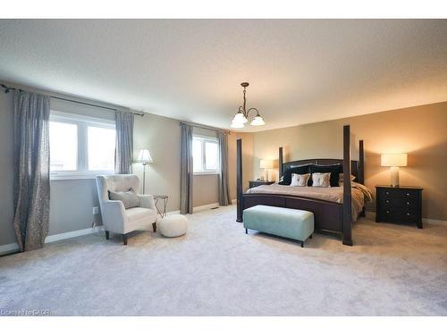 4166 Susan Court, Burlington, ON - Indoor Photo Showing Bedroom
