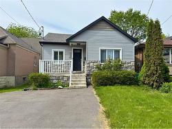 1034 Meredith Avenue  Mississauga, ON L5E 2C7