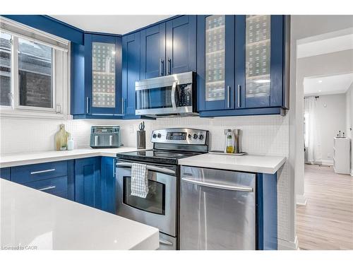 1034 Meredith Avenue, Mississauga, ON - Indoor Photo Showing Kitchen With Stainless Steel Kitchen With Upgraded Kitchen